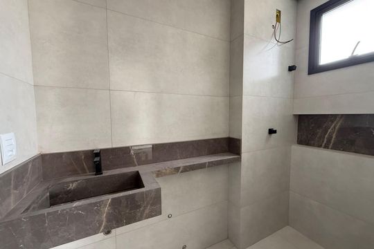 Lavabo de apartamento para alugar com 2 quartos, 110m² em Alípio de Melo, Belo Horizonte