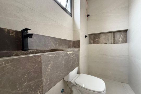 Suíte - Banheiro de apartamento para alugar com 2 quartos, 58m² em Alípio de Melo, Belo Horizonte