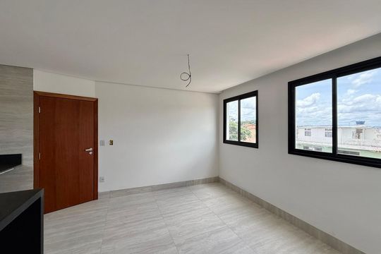Sala  de apartamento para alugar com 2 quartos, 58m² em Alípio de Melo, Belo Horizonte