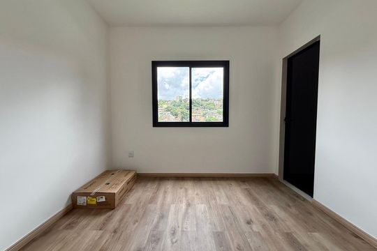 Quarto 1 de apartamento para alugar com 2 quartos, 58m² em Alípio de Melo, Belo Horizonte