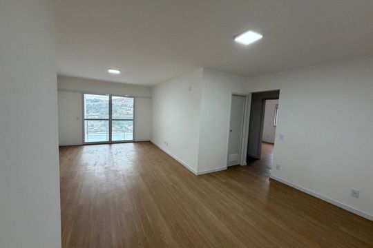 Apartamento para alugar com 3 quartos, 125m² em Jardim Santa Maria, Embu das Artes
