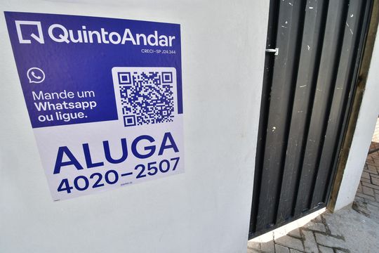 Placa de casa de condomínio para alugar com 2 quartos, 40m² em Taquaral, Campinas