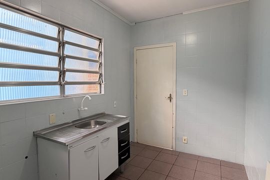 Cozinha de casa para alugar com 1 quarto, 50m² em Vila Palmares, São Caetano do Sul