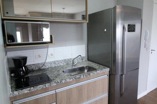 Cozinha de apartamento para alugar com 1 quarto, 40m² em Centro, São José dos Campos