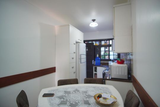 Cozinha de casa para alugar com 4 quartos, 138m² em Vila Jardim, Porto Alegre