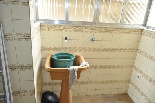 Área de serviço de casa de condomínio para alugar com 2 quartos, 83m² em Todos Os Santos, Rio de Janeiro