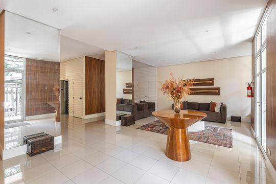 Hall social de apartamento à venda com 2 quartos, 72m² em Pinheiros, São Paulo