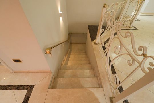 Escada de apartamento à venda com 4 quartos, 490m² em Santana, São Paulo