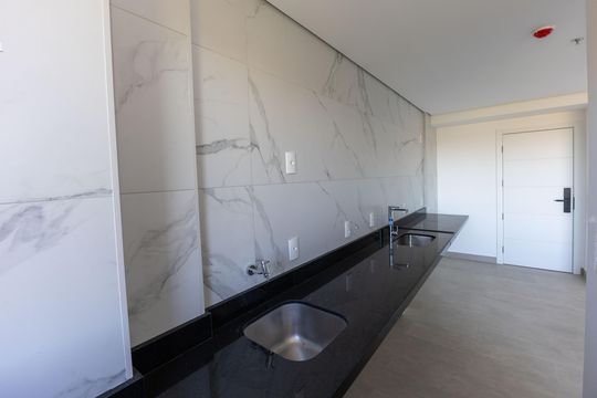 Cozinha de apartamento para alugar com 2 quartos, 68m² em Vale do Sereno, Nova Lima