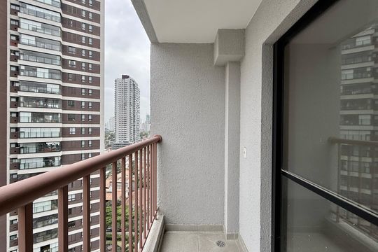 Sacada  de kitnet/studio para alugar com 1 quarto, 25m² em Jardim das Acacias, São Paulo