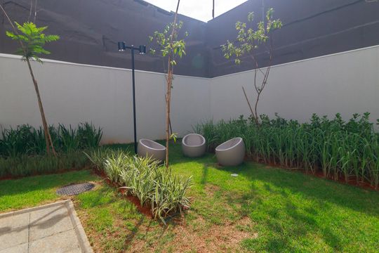 Área comum de kitnet/studio para alugar com 1 quarto, 25m² em Jardim das Acacias, São Paulo