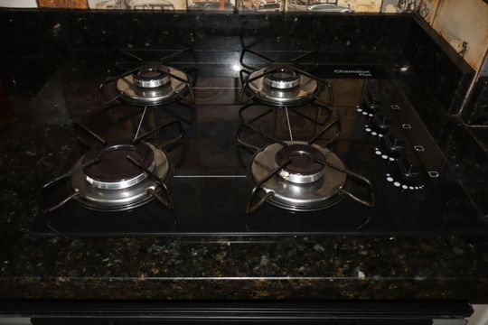 Cozinha e Área de Serviço de apartamento para alugar com 2 quartos, 40m² em Cidade Satelite Santa Barbara, São Paulo