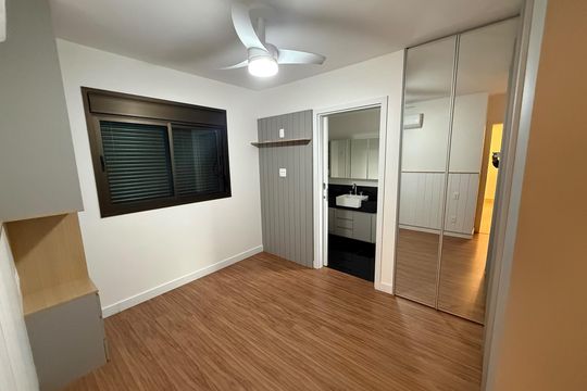 qaurto 2 de apartamento para alugar com 3 quartos, 74m² em Lourdes, Belo Horizonte