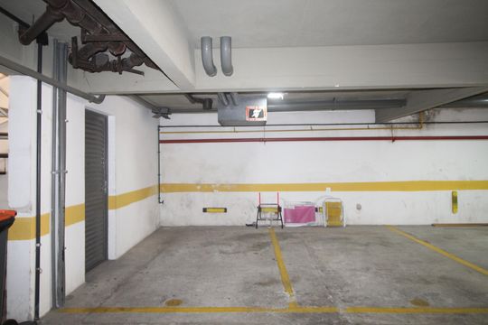 Garagem de apartamento à venda com 3 quartos, 139m² em Auxiliadora, Porto Alegre