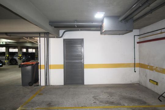 Garagem de apartamento à venda com 3 quartos, 139m² em Auxiliadora, Porto Alegre