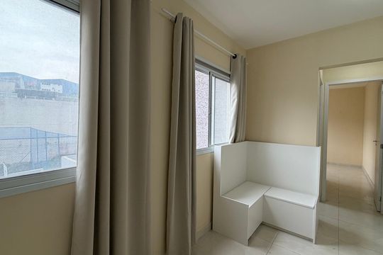 Apartamento para alugar com 2 quartos, 45m² em Vila Sul Americana, Carapicuíba
