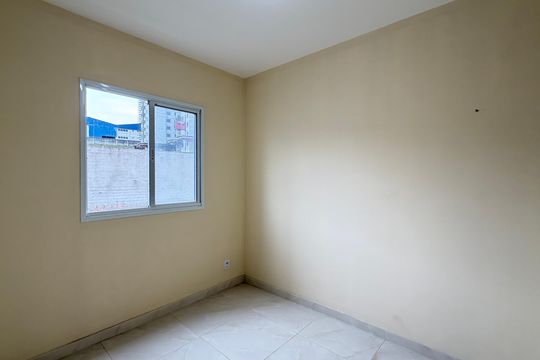 Apartamento para alugar com 2 quartos, 45m² em Vila Sul Americana, Carapicuíba