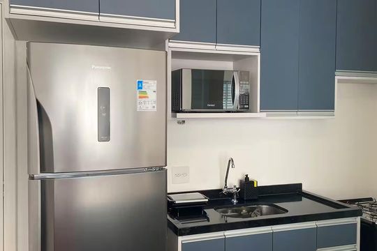 Cozinha de apartamento para alugar com 1 quarto, 25m² em Vila Buarque, São Paulo