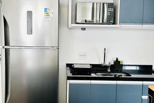 Cozinha de apartamento para alugar com 1 quarto, 25m² em Vila Buarque, São Paulo