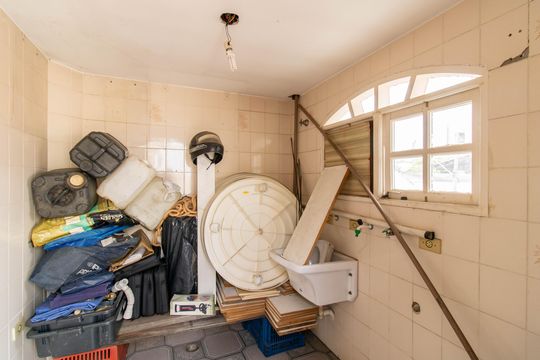 Area de Serviço  de casa para alugar com 3 quartos, 259m² em Vila Augusta, Guarulhos