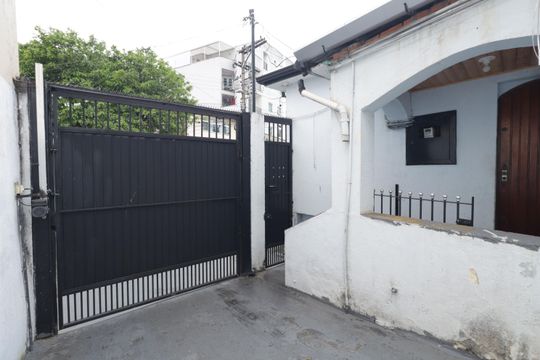 Garagem de casa para alugar com 2 quartos, 120m² em Cidade Mãe do Céu, São Paulo