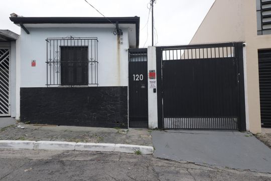 Fachada de casa para alugar com 2 quartos, 120m² em Cidade Mãe do Céu, São Paulo