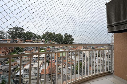 Varanda de apartamento à venda com 2 quartos, 60m² em Parque Pinheiros, Taboão da Serra