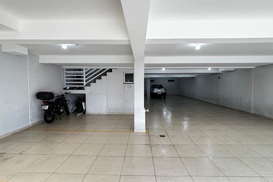 Garagem de apartamento para alugar com 2 quartos, 43m² em Vila Linda, Santo André