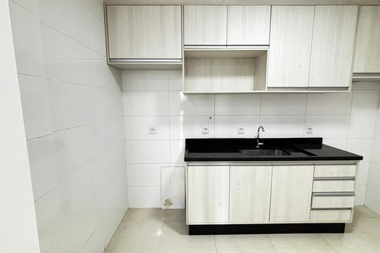 Cozinha de apartamento para alugar com 2 quartos, 43m² em Vila Linda, Santo André