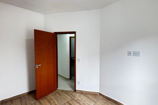 Quarto 1 de apartamento para alugar com 2 quartos, 43m² em Vila Linda, Santo André
