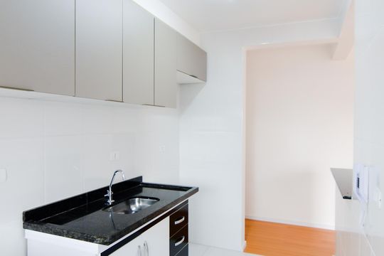 Cozinha de apartamento para alugar com 2 quartos, 56m² em Vila Galvão, Guarulhos