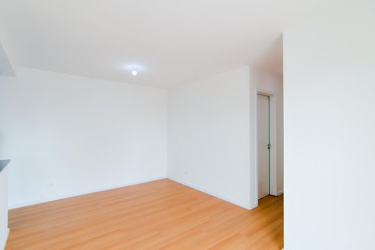 Sala de apartamento para alugar com 2 quartos, 56m² em Vila Galvão, Guarulhos