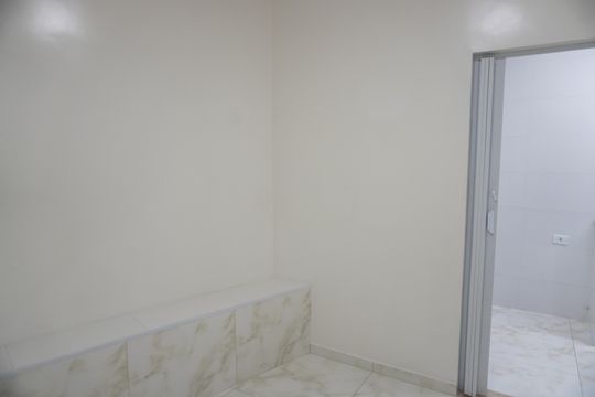 Casa para alugar com 2 quartos, 60m² em Jardim das Camelias, São Paulo