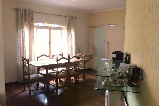 Casa à venda com 3 quartos, 156m² em Vila Sonia, São Paulo