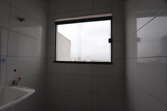 Área de Serviço de apartamento para alugar com 2 quartos, 55m² em Vila Alpina, São Paulo
