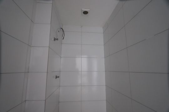 Banheiro de apartamento para alugar com 2 quartos, 55m² em Vila Alpina, São Paulo