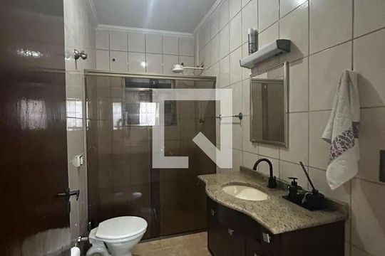 Banheiro 1 de casa à venda com 3 quartos, 371m² em Vila Sao Jorge, Guarulhos