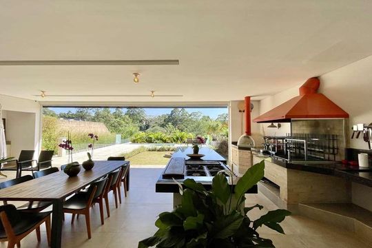 Casa de Condomínio para alugar com 3 quartos, 772m² em Rio Cotia, Cotia