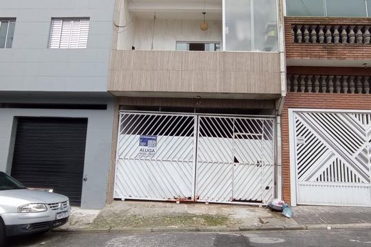 Fachada de casa para alugar com 3 quartos, 125m² em Jardim Apura, Diadema