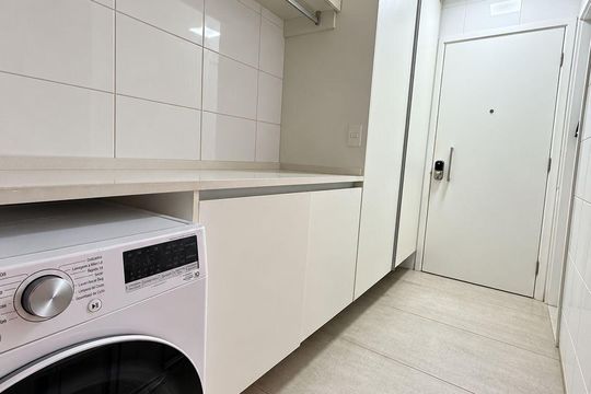 Área de serviço de apartamento à venda com 3 quartos, 171m² em Jardim Cláudia, São Paulo