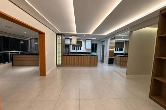 Sala de apartamento à venda com 3 quartos, 171m² em Jardim Cláudia, São Paulo
