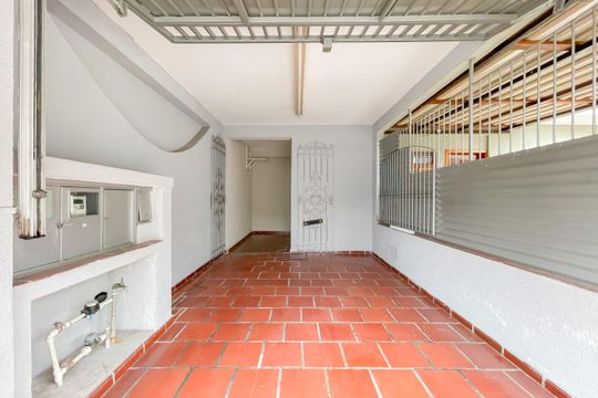 Garagem de casa para alugar com 2 quartos, 120m² em Jardim D’abril, Osasco