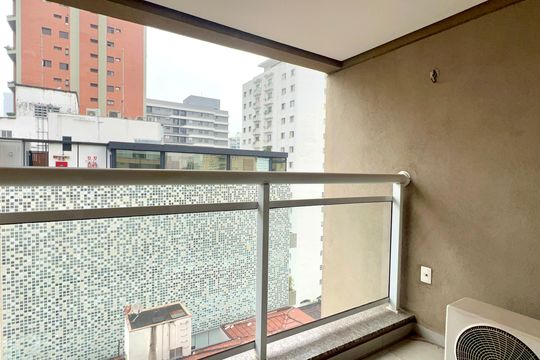 Varanda da Suite de apartamento para alugar com 1 quarto, 56m² em Pinheiros, São Paulo