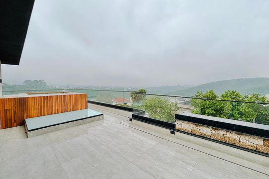 Sacada  de casa de condomínio à venda com 5 quartos, 834m² em Alphaville, Santana de Parnaíba