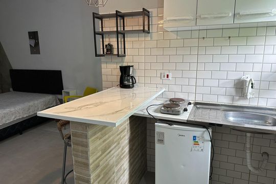 Cozinha de kitnet/studio para alugar com 1 quarto, 25m² em Jardim Maria Amelia, Jacareí