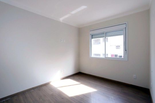 Quarto de apartamento para alugar com 1 quarto, 55m² em São Geraldo, Porto Alegre