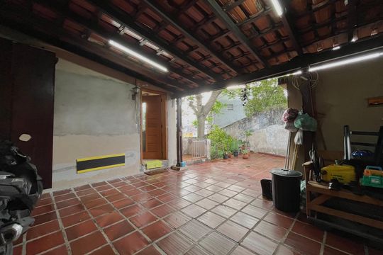 Garagem de casa à venda com 2 quartos, 90m² em Vila Imperio, São Paulo