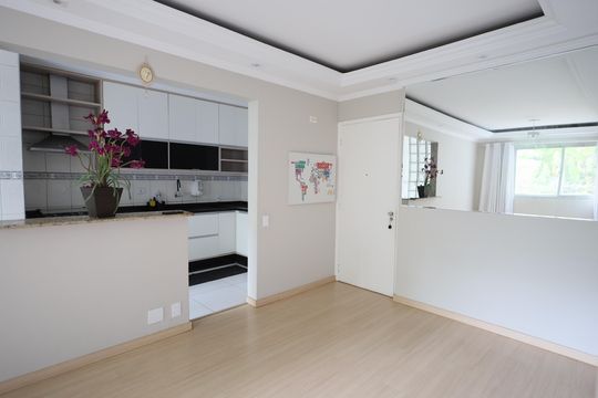 Sala de apartamento à venda com 2 quartos, 58m² em Vila Yara, Osasco