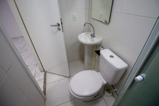 Banheiro de apartamento para alugar com 2 quartos, 41m² em Vila Brasil, São Paulo