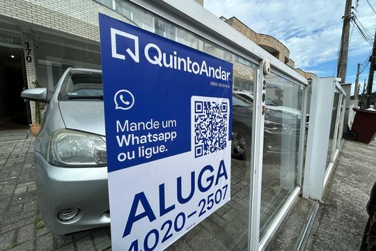 Placa de apartamento para alugar com 3 quartos, 80m² em Campeche Central, Florianópolis